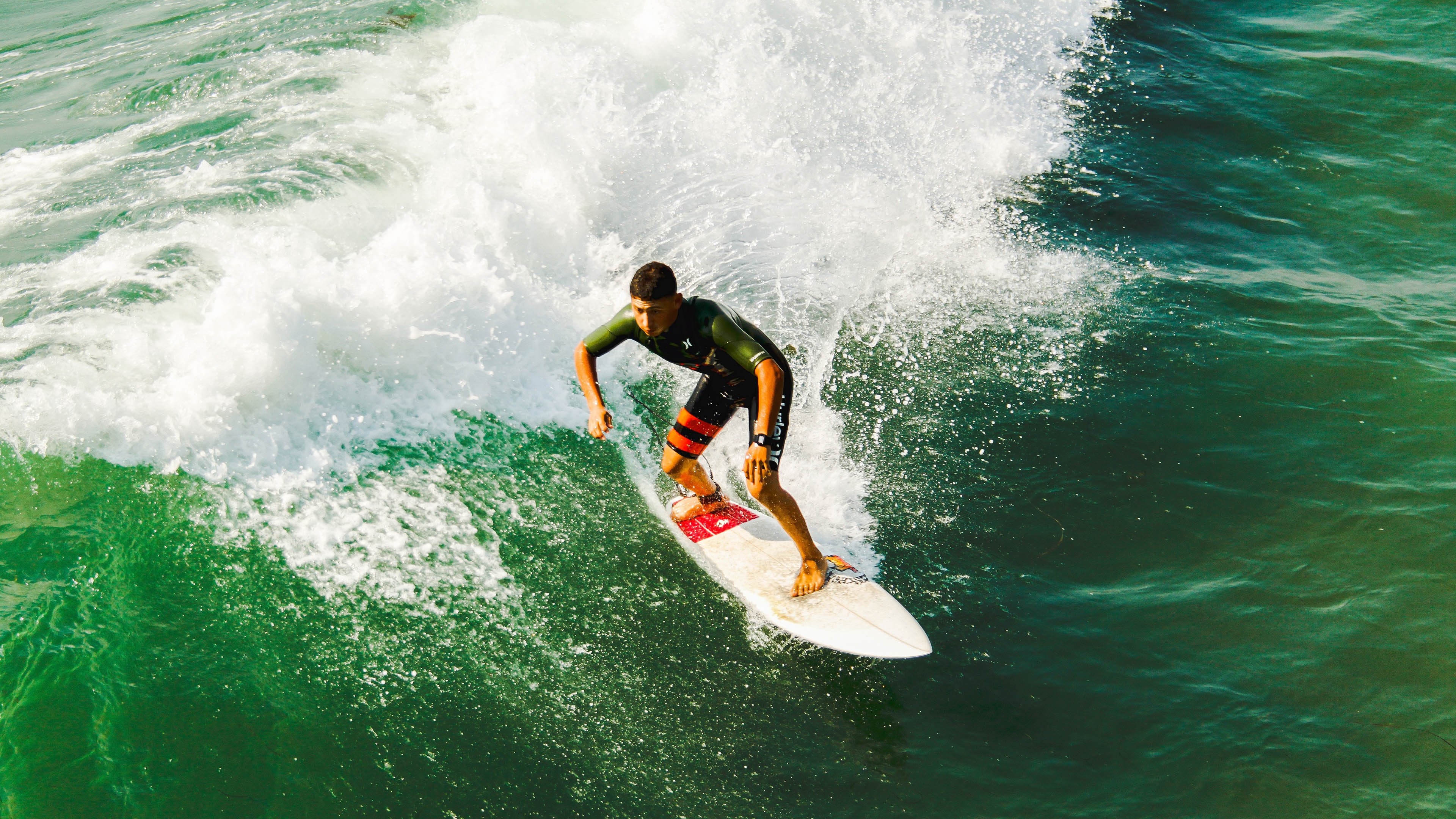 开云全站-智能化足球监控系统在赛场全面覆盖，提升安全保障能力，智能足球场解决方案